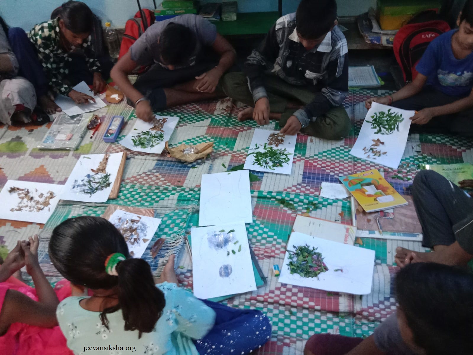 Creativity classes with leaves